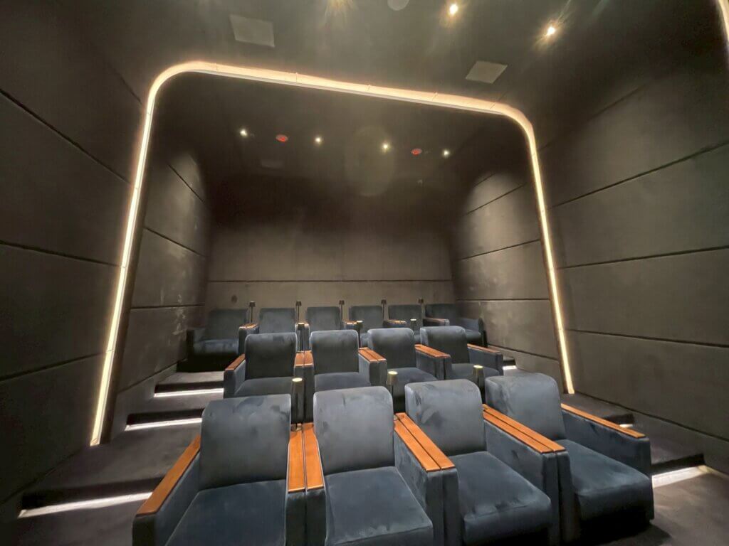 市政1號院 租售中心 社區專營 重要格局細節懶人包 | 市政路 文心路 興富發 | 好宅阿堂 0932002964 11 電影院1